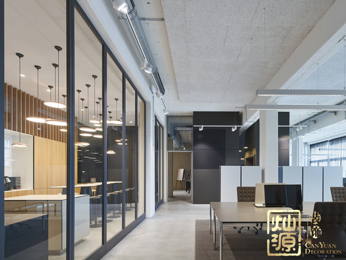 小型網(wǎng)絡公司時尚科技辦公室裝修設計案例